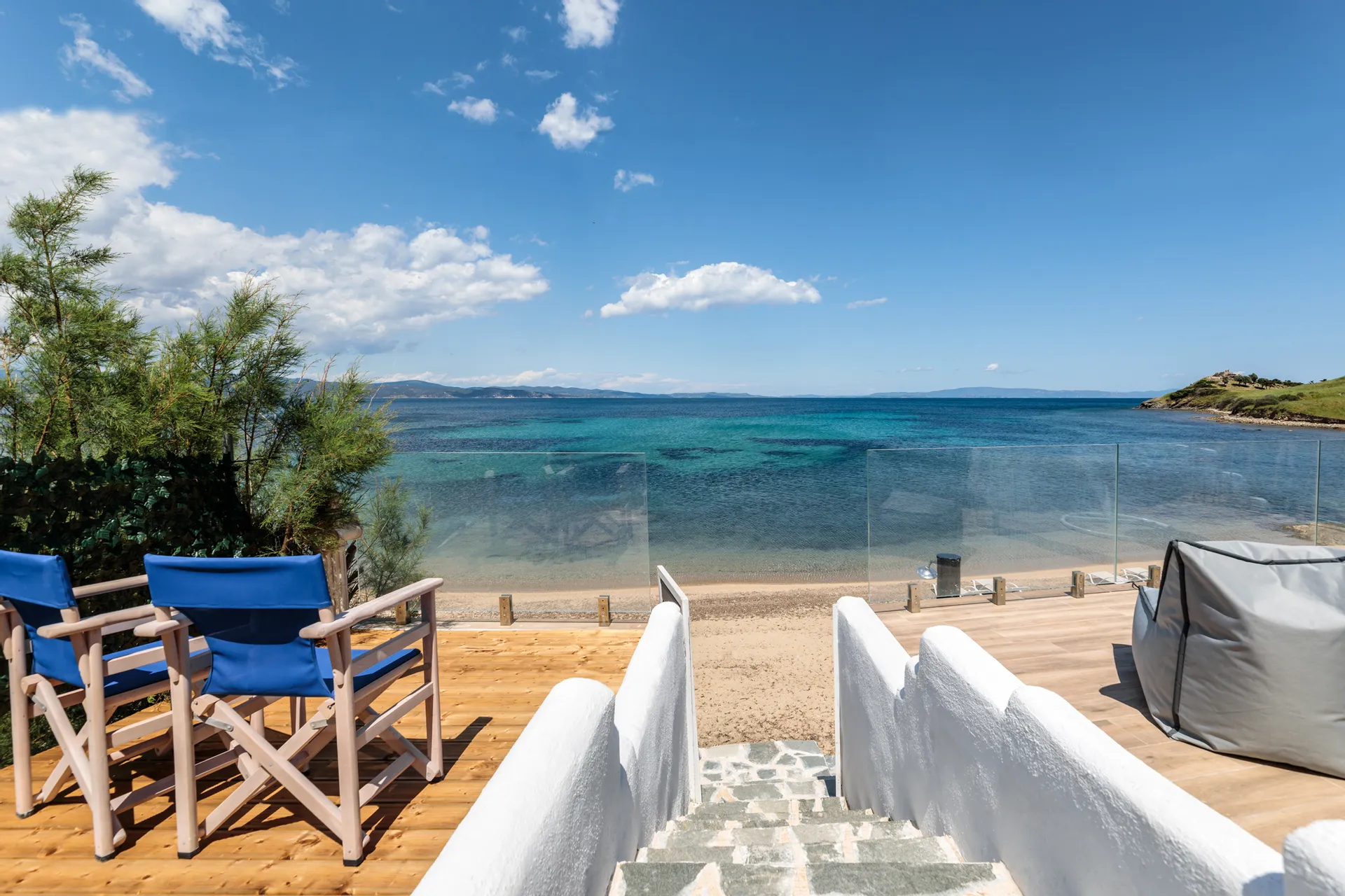 Tiara Holidays - Bay View Suites - pogled na plažu